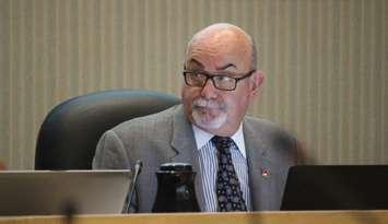 Tecumseh Mayor Gary McNamara chairs the regular meeting of council on July 12, 2016. (Photo by Ricardo Veneza)